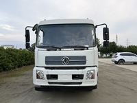 Camion à ordures compacteur d'occasion de 6 mètres cubes, châssis Dongfeng Dolica, Quanchai Euro 6, benne à levage arrière avec télécommande