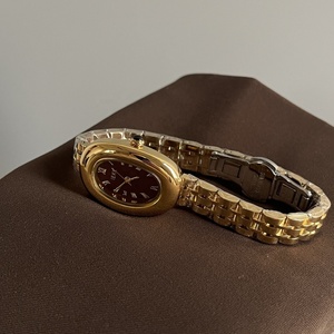 Женские кварцевые часы из красной стали - Product Image 4