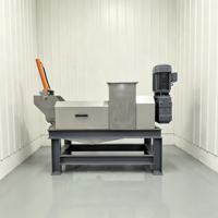 Industriële geavanceerde automatische enkelvoudige schroefontwateringsmachine voor fruit sap extractie, gebruikt in de fruit sapverwerkingslijn
