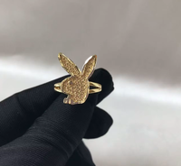 Bague personnalisée tendance en acier inoxydable plaqué or 18 carats avec serti clos, motif dessin animé mignon, cadeau de mariage de créateur