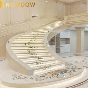KNOWDOW Escalera curva personalizada Escalera moderna Indor Escalera curva de lujo Escalón de mármol <span class=keywords><strong>Pasamanos</strong></span> de madera de vidrio templado - Product Image 4