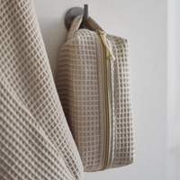 Pochette cosmétique personnalisée en tissu gaufré, sac à maquillage moelleux à motif damier, pochette cosmétique portable avec poignée