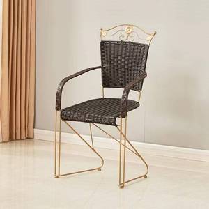 Chaises de bistro français tout temps style <span class=keywords><strong>vintage</strong></span> Ensemble <span class=keywords><strong>table</strong></span> et chaises de salle à manger en rotin tissé pour patio extérieur et jardin - Product Image 2