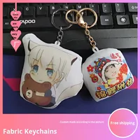 Porte-clés en peluche personnalisé avec son, en forme de personnage de dessin animé, en tissu, avec rembourrage en coton PP