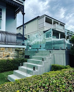 Supports de panneaux en verre SS304 à finition anti-corrosion moderne <span class=keywords><strong>pour</strong></span> clôture de piscine extérieure et barrière de jardin en verre sans cadre - Product Image 3