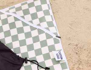 Wholesale Custom <b>Microfiber</b> Zipper Pocket Quick Dry Sand Free <b>Beach</b> <b>Towel</b> With Pockets - Product Image 3