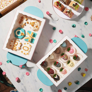 Caja de cartón <span class=keywords><strong>con</strong></span> ventana transparente para hornear Cassette ventana pastel <span class=keywords><strong>Chocolate</strong></span> bomba cubierta de <span class=keywords><strong>Chocolate</strong></span> fresa Pretzel Bar comida - Product Image 5