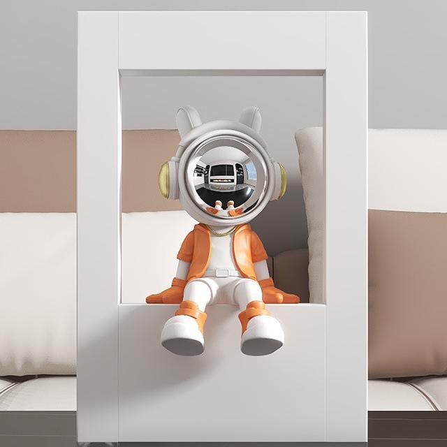 FKD6354U Orange Sitting Posture Wish Astronaut Ornament