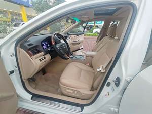 Venta al por Mayor de Autos Usados Toyota Crown 2.5L 2012, Ideales para Taxis, Escuelas de Conducción, Servicios de Transporte Privado, Vehículos de <span class=keywords><strong>Segunda</strong></span> <span class=keywords><strong>Mano</strong></span> Baratos - Product Image 4