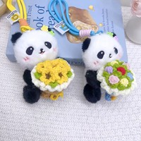 Porte-clés en peluche Panda tricoté, super doux, écologique et durable, nouveau style hiver Chengdu, jouet en peluche mignon avec joues roses et fleurs