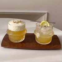Hutförmiges Glas-Trinkgefäß 260ml Kreatives Geripptes Eiskaffee-Glas Whiskey-Cocktailglas für Saft Getränke Bar Restaurant
