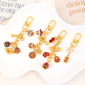 พวงกุญแจทองมงคล | ถุงลูกปัดนำโชคมีเสน่ห์เพื่อความมั่งคั่งและพร - Product Image 3