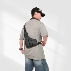 Bolsa de Pecho de Moda para Exteriores, Antirrobo, al por Mayor, Impermeable, para Hombre, con Logotipo Personalizado, Bolsa Cruzada de Lujo - Product Image 3