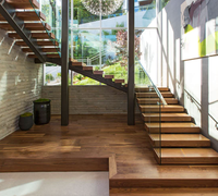 CBMMart Villa Hotel Chine Escalier en bois de chêne massif Design Escalier classique moderne avec lumière LED