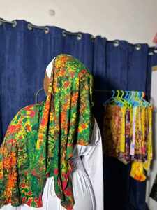 Hijabs transpirables <span class=keywords><strong>de</strong></span> satén arrugado liso <span class=keywords><strong>de</strong></span> poliéster suave <span class=keywords><strong>de</strong></span> moda para pausas <span class=keywords><strong>de</strong></span> café <span class=keywords><strong>de</strong></span> viaje en el aeropuerto y picnics <span class=keywords><strong>de</strong></span> <span class=keywords><strong>fin</strong></span> <span class=keywords><strong>de</strong></span> <span class=keywords><strong>semana</strong></span> - Product Image 6