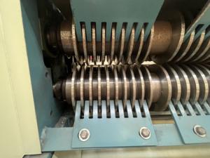 UNIV Nouvelle machine de recyclage de radiateur en cuivre et en aluminium avec contrôle PLC et télécommande du moteur - Product Image 6