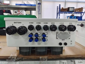 Sistemas de Paneles Solares Conectados a la Red para el Hogar - Kits Completos con Silicio Policristalino y Controlador MPPT, Servicios de Conexión a la Red en Sistemas Conectados a la Red - Product Image 6