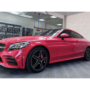 Vente en gros <span class=keywords><strong>de</strong></span> vinyle moulé en PET TPU très brillant cristal fraise rouge enveloppe <span class=keywords><strong>de</strong></span> voiture en vinyle un rouleau complet 1. 52X1.8 M/5X60FT pour voitures - Product Image 2