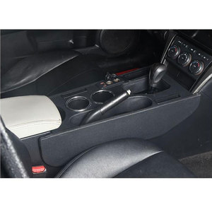 Накладка на центральный подлокотник с беспроводной зарядкой для Mazda 6 Atenza 2009-2016, аксессуары - Product Image 3