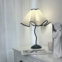 Lámpara de Mesa Moderna con Diseño Elegante para Sala de Estar o Dormitorio, con Bombilla de 5W, 9W o 12W, Tricolor, con Forma de Ola