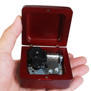 Caja de música de madera roja vino, juego de películas, Melody, música, regalo creativo, venta al por mayor, profesional - Product Image 4