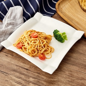 Platos de porcelana blanca Europea personalizados, formas irregulares y varios tamaños con patrón de plantas para hoteles - Product Image 6