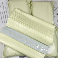 Sac postal en poly biodégradable 14.5x19 emballage imprimé sacs d'expédition en plastique résistant à l'humidité pour vêtements logo personnalisé