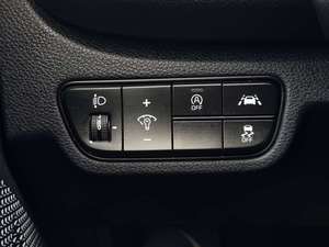 SUV compact diesel Kia Seltos gris 2022 sans accident avec capteurs de stationnement – Une voiture diesel abordable - Product Image 4