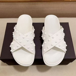 High-end Classic designer Casual Shoes men Fashion Thick-Topped designer Slippers women luxury Rivet Sandals <b>Slides</b> Slippers - Product Image 1