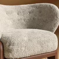 Chaise simple rembourrée en tissu de bois brun massif Fauteuil individuel au design moderne pour la maison, le bureau, le salon, la chambre à coucher et l'hôtel