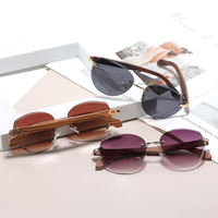 Lunettes de soleil en bois sans monture unisexe, verres biseautés polygonaux papillon, branches métalliques à fermoir C, protection UV400, design personnalisé avec logo