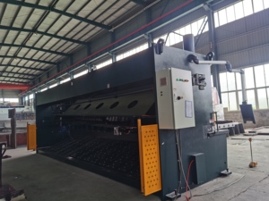 High Quality Sheet Metal Hydraulic Cutting <strong>Shear</strong> <strong>Machine</strong> - Product Image 3