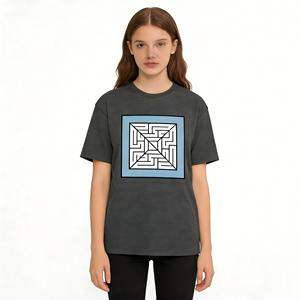 T-shirt en coton à imprimé géométrique Maze de qualité supérieure et haut décontracté personnalisable de haute qualité pour femmes - Product Image 1
