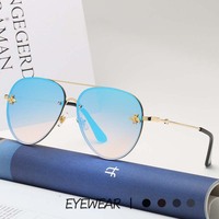 2026 Neue Little Bee UV400 Modische Vollrand-Sonnenbrille im europäisch-amerikanischen Stil mit personalisierten Ozeanscheiben