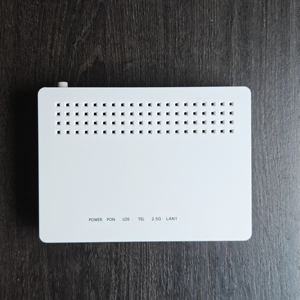 ZC-512G GPON ONU Puerto 2.5GE 1GE 1POTS Chip MTK Clase B+ Módem Router VoIP FTTH - Product Image 3