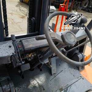 Chariot élévateur TCM FD100Z8 10 tonnes d'occasion, chariot élévateur japonais 10 tonnes, moteur Isuzu 6BG1, machine d'occasion, chariot élévateur à essence, 3000 mm, 10000 kg - Product Image 3