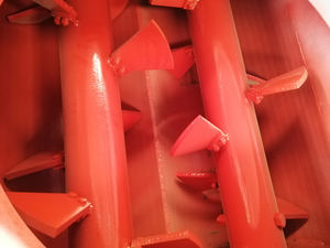 Masilla en polvo Agregar líquido Mushy 200 Kg Alimentación animal Mezclador de tornillo horizontal - Product Image 5