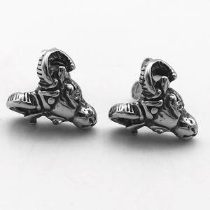 Boucles d'oreilles clous personnalisées pour homme, acier inoxydable 316L, étanches, hypoallergéniques, tête de taureau, cristal, style vintage viking. - Product Image 3