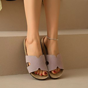 Sandali e <span class=keywords><strong>pantofole</strong></span> QLFashion 2025 nuovo abbigliamento esterno estivo moda High-end francese fondo morbido piatto non stanco sandalo - Product Image 4
