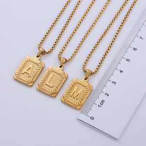 Collar con colgante de acero inoxidable chapado en oro de 18k con inicial de la A a la <span class=keywords><strong>Z</strong></span>, 26 letras, joyería para mujer, venta al por mayor. - Product Image 2