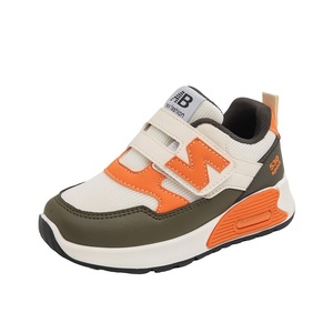 Baskets en maille pour garçons et filles, nouvelle collection automne 2025, semelle souple, fermeture auto-agrippante, durables, antidérapantes, respirantes, chaussures tendance mi-hautes à grandes tailles - Product Image 1