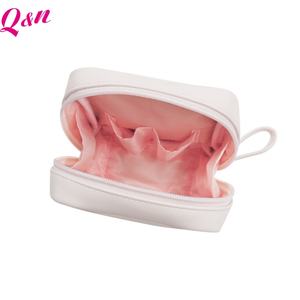 Sac cosmétique en néoprène Puffer pochette de maquillage de soins de la peau de mode avec trousse de toilette lavable à fermeture éclair pour cadeau promotionnel - Product Image 4