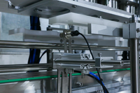 Automatische Vier-Kopf-Heißsiegel- und Schneidemaschine für Kunststoffrollenfolie und Aluminiumfolie für Plastikflaschen, Joghurtbecher, Dosen und Glas