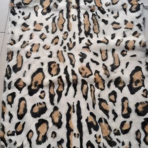 Nhà Máy Bán Buôn May Mặc Lông Thú Tự Nhiên Chất Liệu Pelt Bất Rabbit Fur Tấm Leopard Thiết Kế - Product Image 3