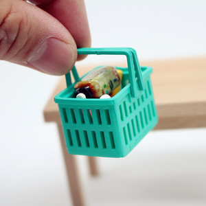Cesta de compras rectangular de plástico en miniatura BTXIXI, modelo de <span class=keywords><strong>supermercado</strong></span>, accesorios de simulación. - Product Image 3