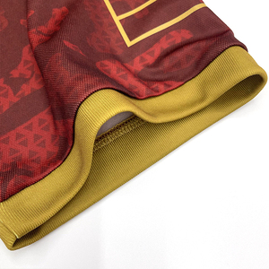 Uniforme de Fútbol Unisex Rojo con Estampado por Sublimación Personalizado, Camiseta de Fútbol para Clubes y Equipos, 100% Poliéster, Antibacteriano, Secado Rápido, Pantalones Cortos - Product Image 4