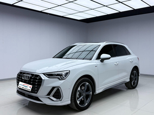 <span class=keywords><strong>Audi</strong></span> <span class=keywords><strong>Q3</strong></span> essence <span class=keywords><strong>2021</strong></span> d'occasion, conduite <span class=keywords><strong>à</strong></span> gauche - Product Image 2