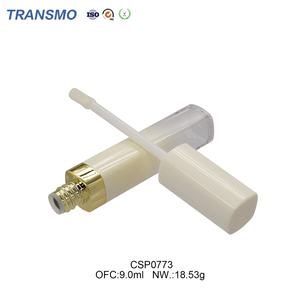 Tube de gloss à lèvres écologique personnalisé de 7 ml avec bouchon carré doré, emballage cosmétique en plastique avec logo personnalisé - Product Image 1