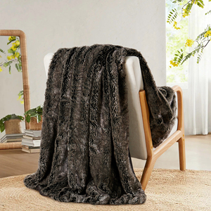 Luxury Chinchilla Faux Fur <b>Throw</b> Blanket, 127x152.4cm Cozy Warm Fuzzy <b>Cover</b> for <b>Sofa</b> Bed - Product Image 1