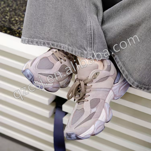 Venta Directa de Fábrica, Zapatos Deportivos de Diseño Original, Nuevos Zapatos 9060, Zapatillas de Lujo - Product Image 1